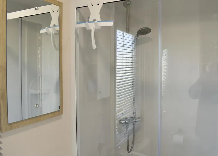 Summer Breeze - Uk37642